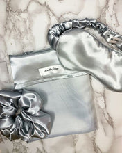 Load image into Gallery viewer, 4 PIECE SILK GIFT SET