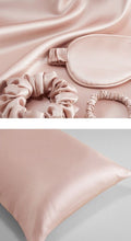 Load image into Gallery viewer, 4 PIECE SILK GIFT SET
