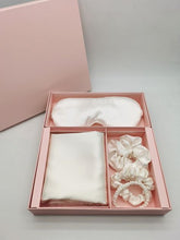 Load image into Gallery viewer, 4 PIECE SILK GIFT SET

