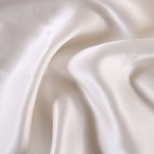 Load image into Gallery viewer, DREAMY Silk Pillowcase
