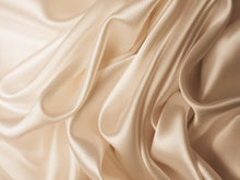 Load image into Gallery viewer, DREAMY Silk Pillowcase
